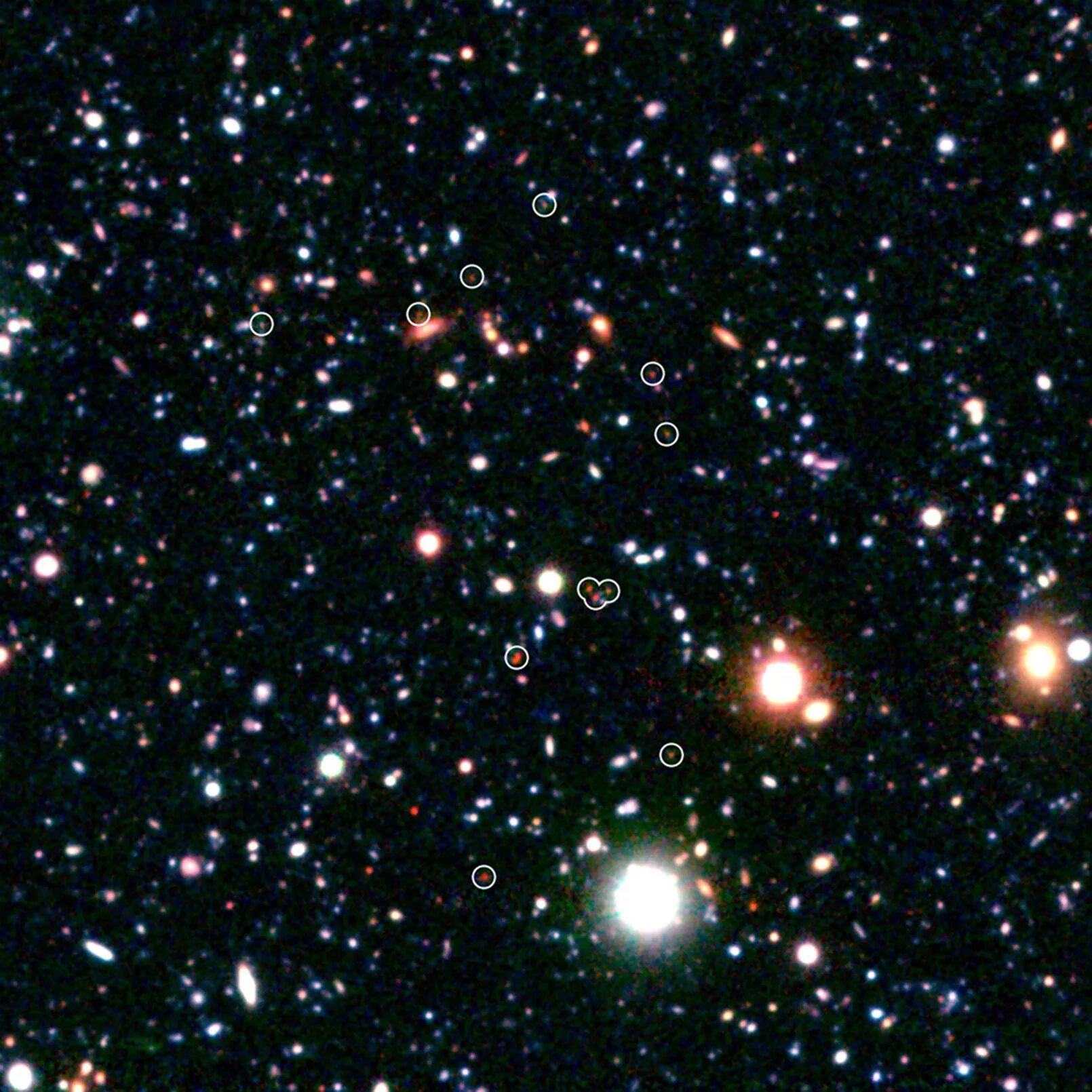 Далекие звезды от земли. Телескоп Спитцер открытия. Галактика Cosmos-Aztec-1. Скопление галактик. Скопление галактик в аттракторе.