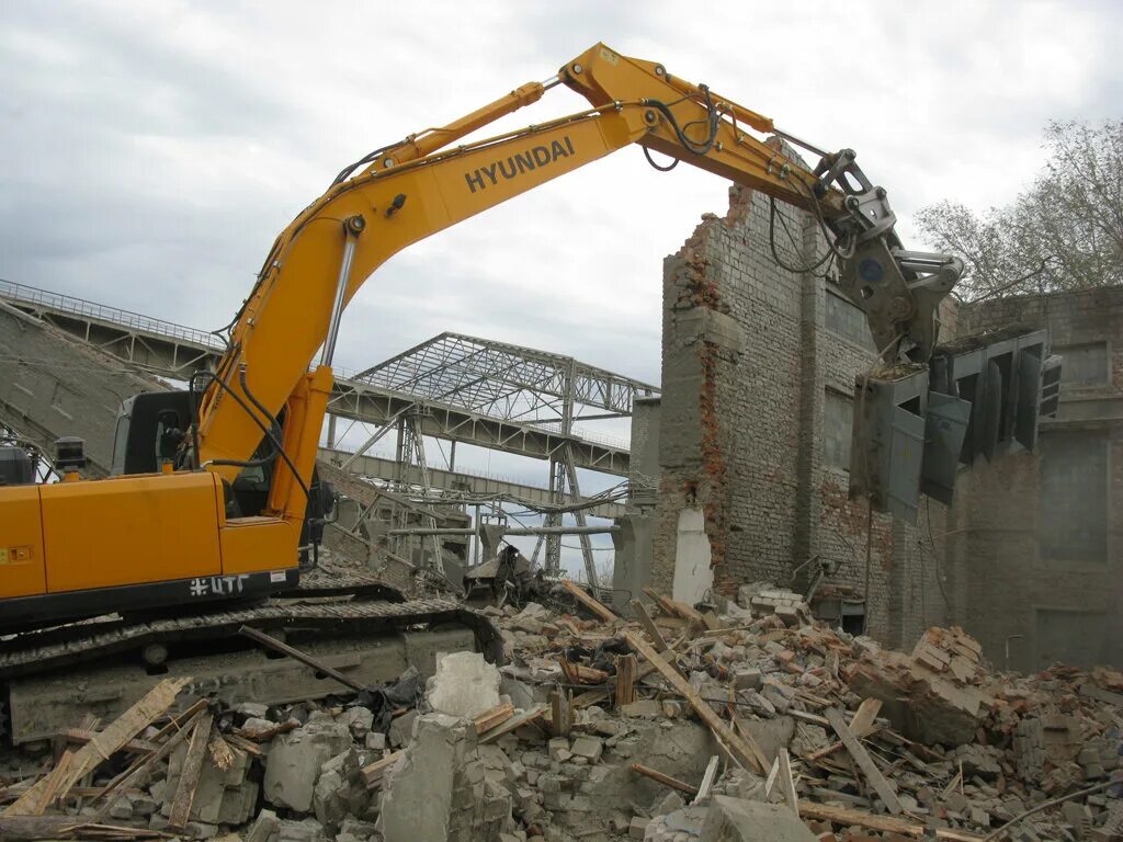 демонтаж жб конструкций. демонтаж железобетонных конструкций. демонтажный экскаватор. демонтаж железобетонных конструкций. демонтаж железобетонных конструкций.
