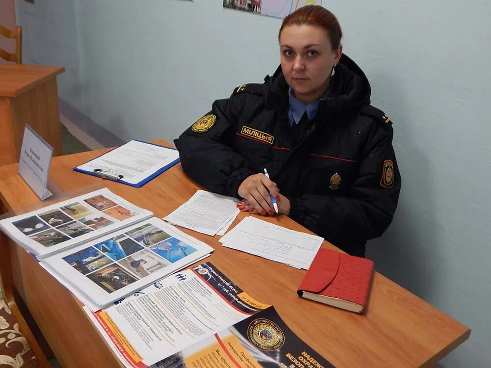Государственная инспекция труда форма. Форма государственной инспекции труда. Форма государственного инспектора труда. Форма трудовой инспекции фото. Трудовая инспекция РБ руководитель.