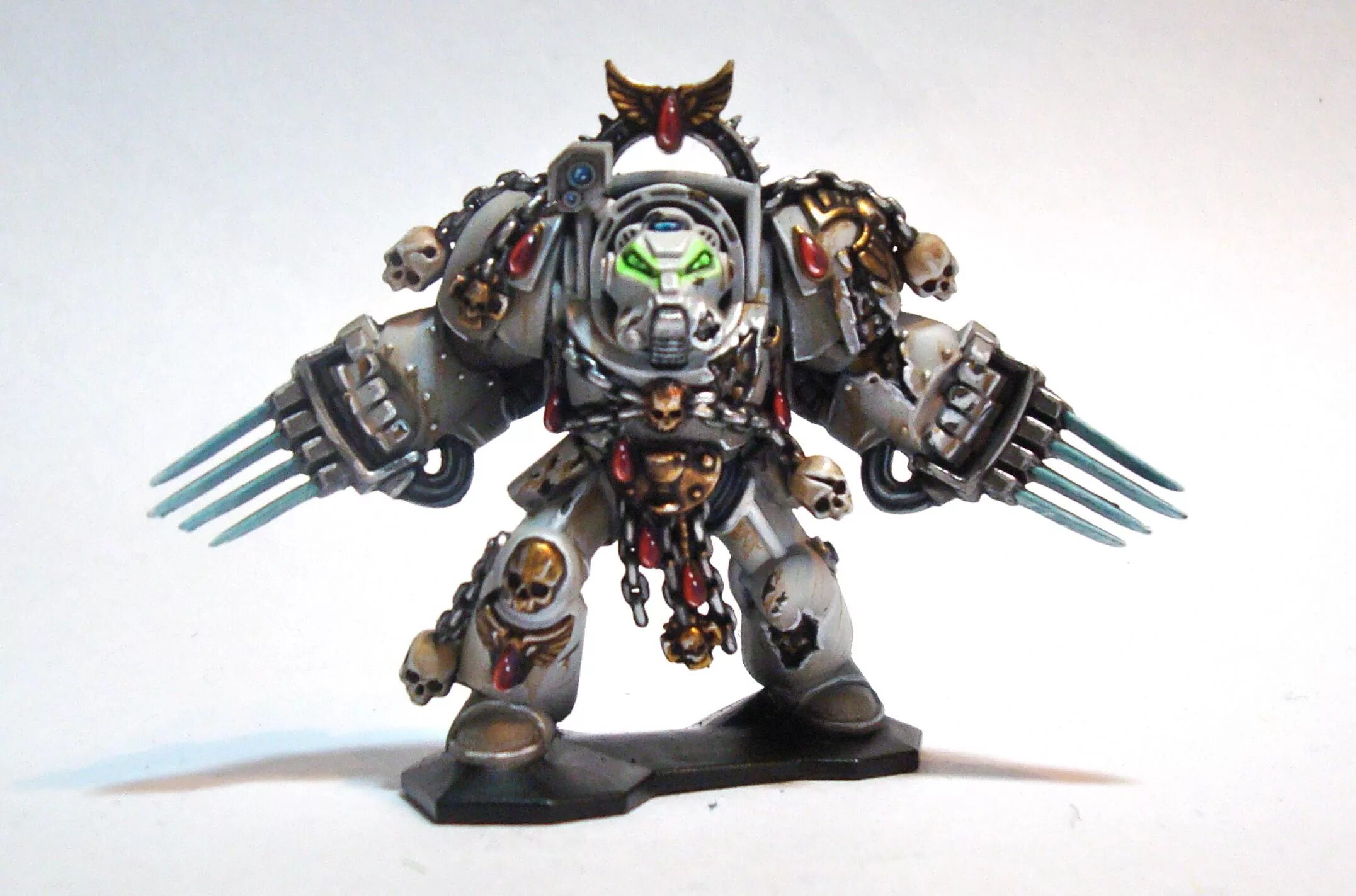 Терминаторы вархаммер. Warhammer 40000 терминаторы. терминатор вархаммер 40000. вархаммер 40000 космодесант терминаторы. warhammer 40k терминаторы.