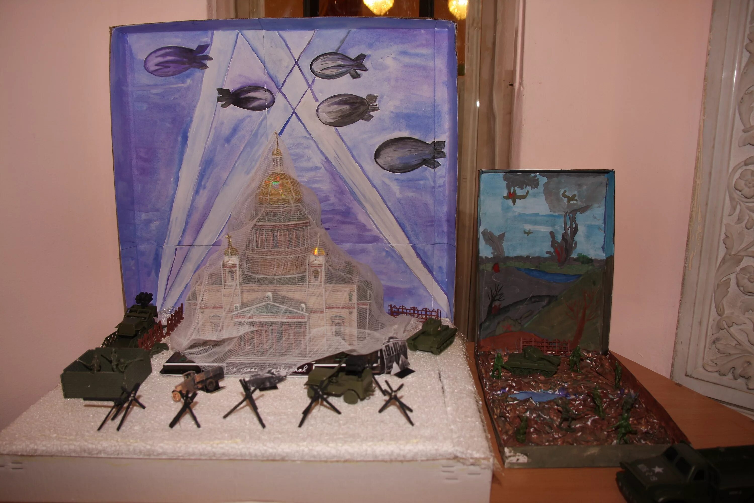 Макет блокадного ленинграда своими руками. Макет блокада ленинграда. Макет блокада ленинграда. Поделки ко дню блокады. Музей победы инсталляция блокада ленинграда.