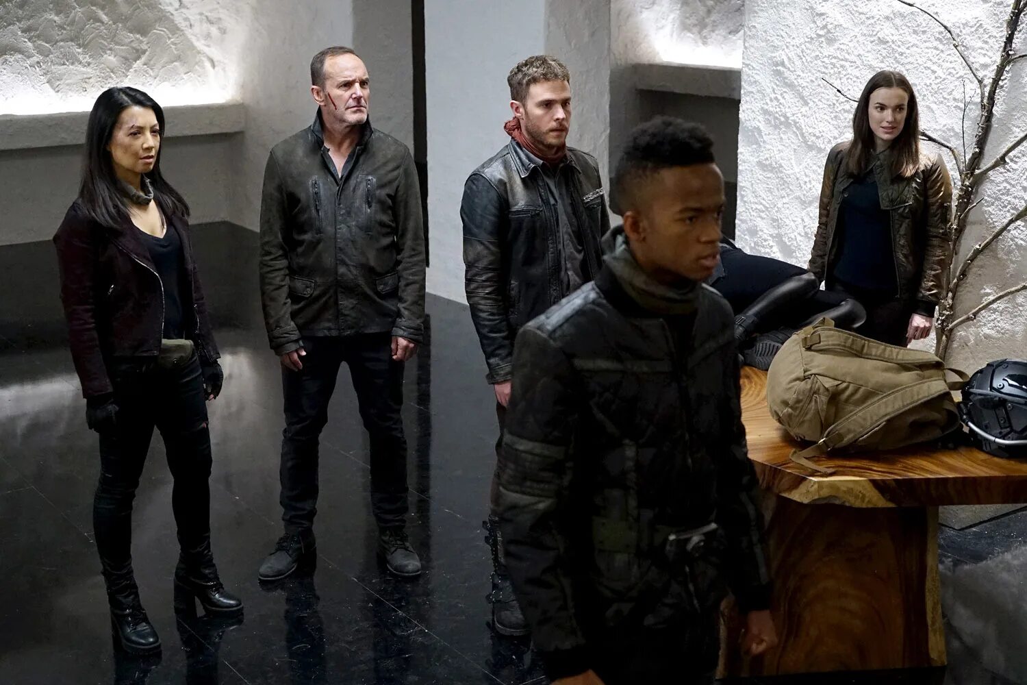 «Агенты «щ.и.т.» (agents of s.h.i.e.l.d., 2013-2020). Описание серий щита