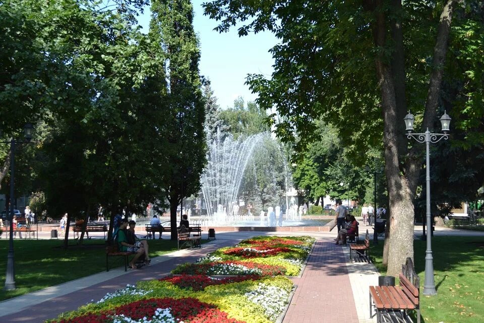 Природа города воронежа. Воронеж парк кольцовский сквер. фонтанпарк кольцоский сквекр воронежа. фонтан в кольцовском сквере воронеж. воронеж кольцовский сквер летом.