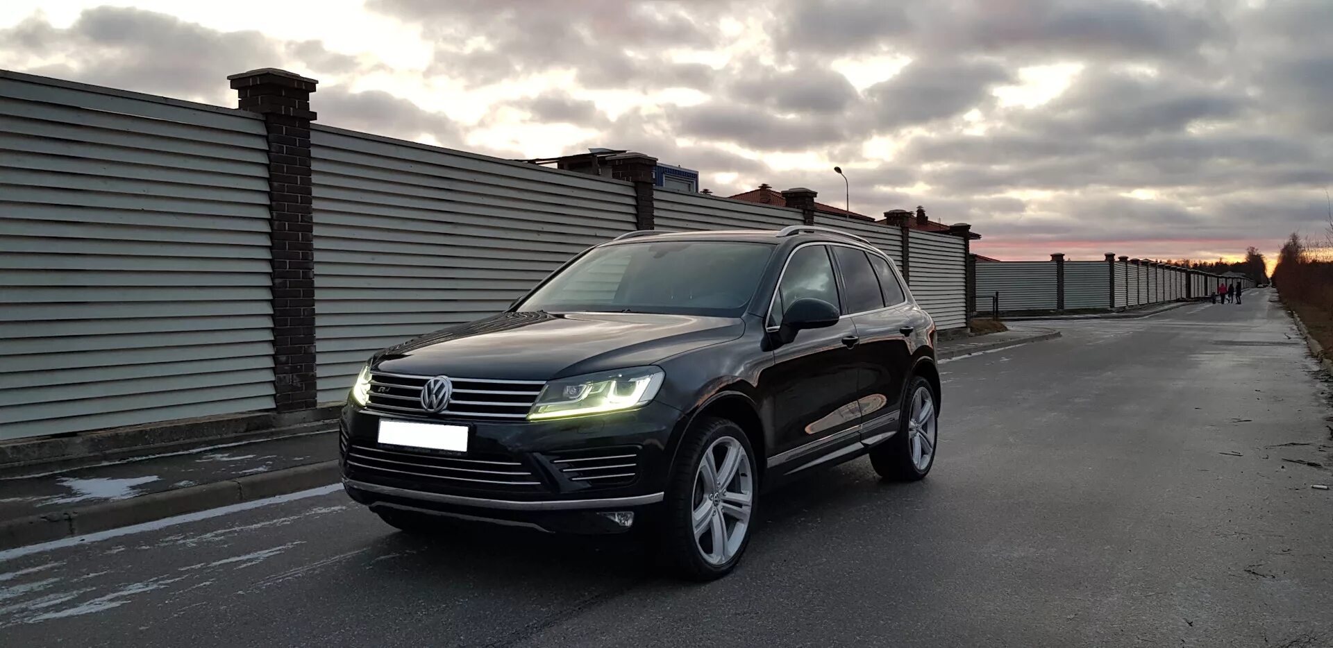 Фольксваген Туарег NF. Volkswagen Touareg NF R line. Фольксваген Туарег 2 NF. Volkswagen Touareg 2 r-line.