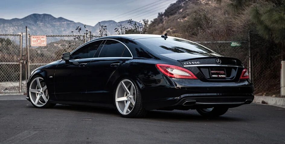 5 2005. Mercedes benz cls 219. Мерседес cls 63 2006. Мерседес cls 63 амг. Мерседес банан cls 2005.