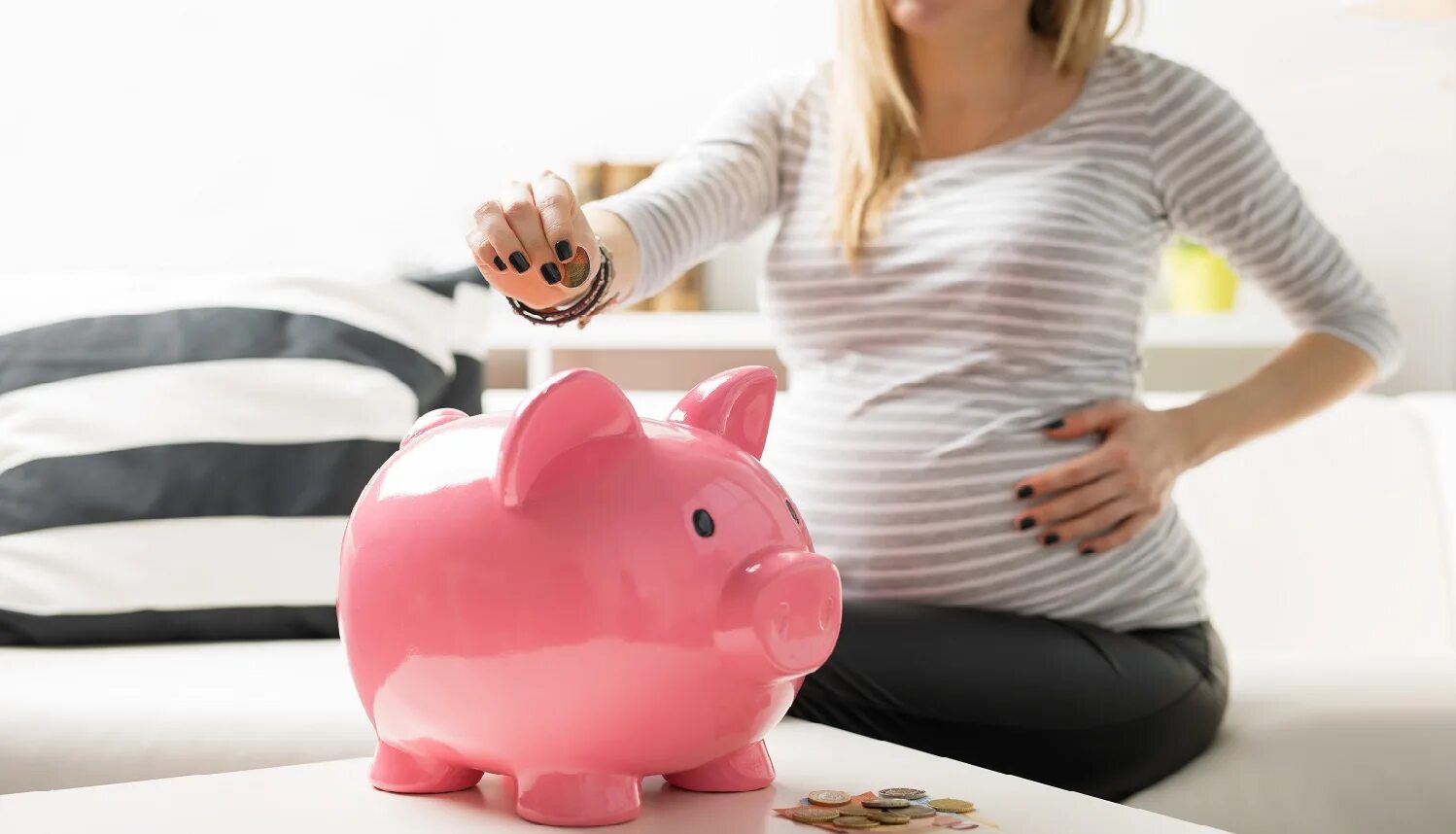 Пособие по беременности и родам 2025 безработным. Беременность и деньги. пособие беременным.