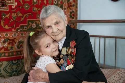 Прадед и внучка