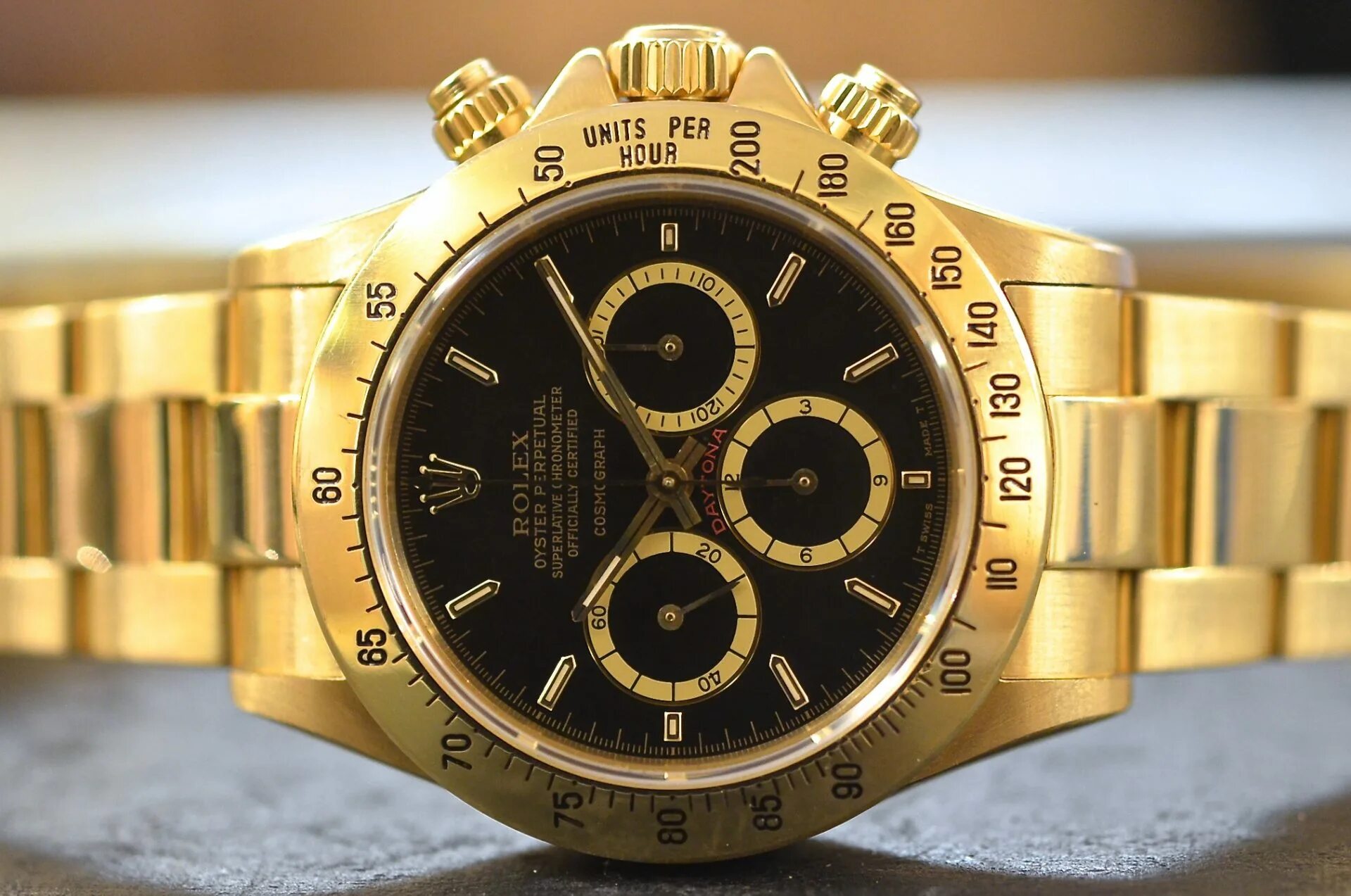 Ролекс часы мужские цена в рублях. Rolex Daytona 16528. Часы ролекс Дайтона. Ролекс Дайтона золотые. Rolex Daytona 14.