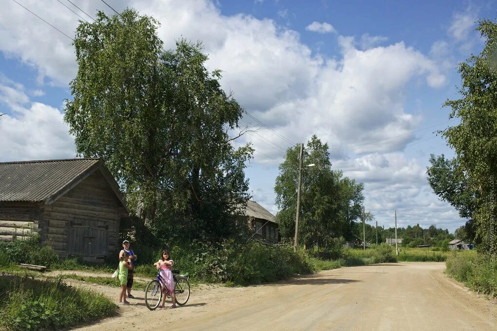 Между деревней. Конево Городецкий район. Село конёво Невьянского района. Конево Городецкий район Нижегородская область. Село Конево Свердловской области.