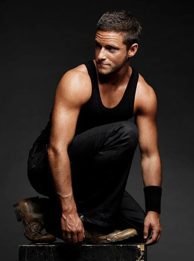 парень превращается в женщину. мужчины стали женщиной рассказы. женщина которую добиваются мужчины.