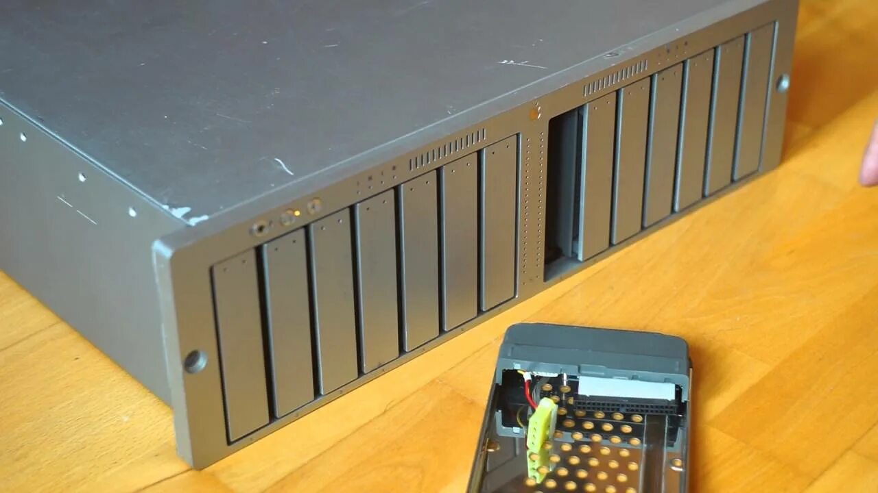 Сервера apple. Xserve g5. mac pro xserve 3,1. apple xserve. xserve3,1.