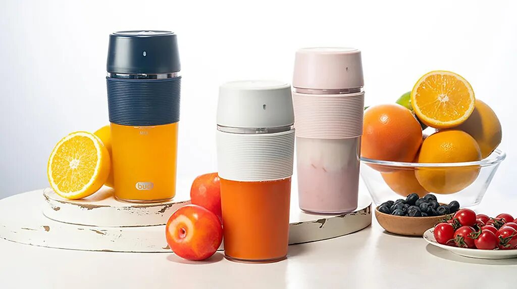Портативная соковыжималка xiaomi. Mijia portable juicer cup. Mijia portable juicer cup. Складной блендер. Портативный блендер xiaomi mijia portable juicer cup mjzzb01pl белый.
