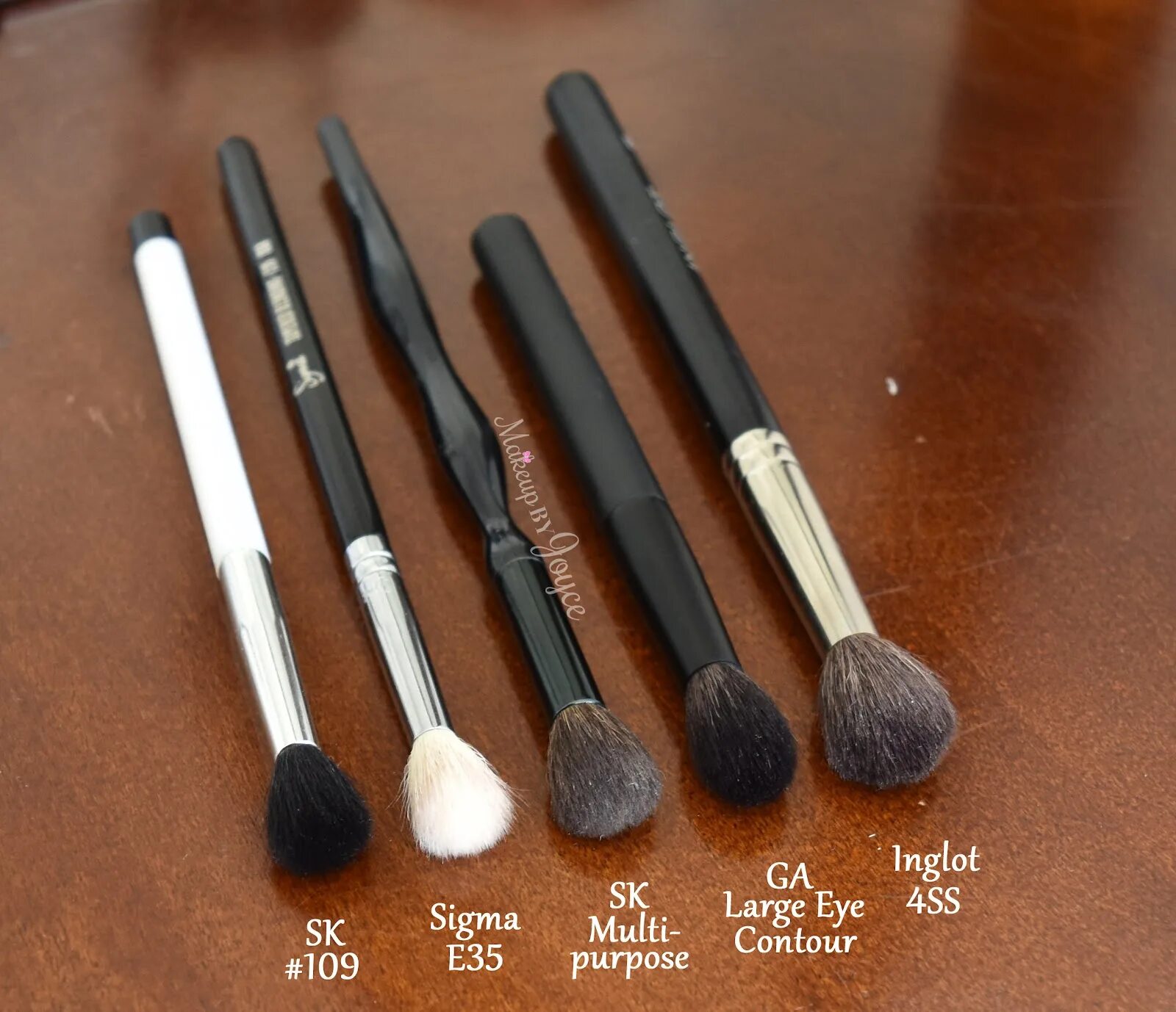 Review brush. Review brush. кисть под названием флейтс. Review brush. Tom ford кисти для макияжа.