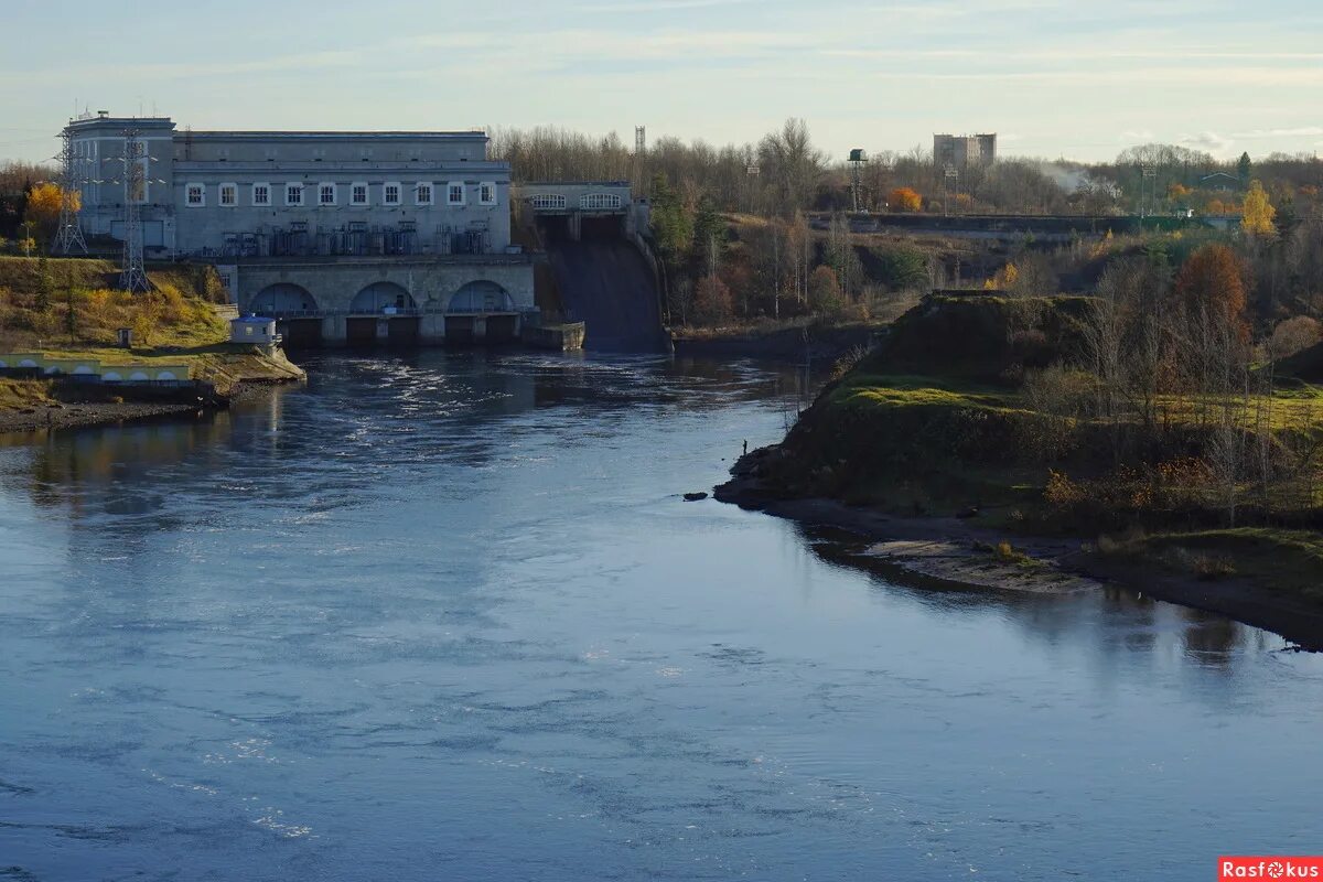 Водосброс нарвская гэс. Гэс 13 ивангород. Нарвская гэс 13 ивангород. Нарвская гэс ивангород. Нарвская гэс 13 ивангород.