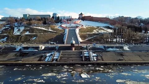 Нижний весной