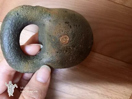 Гиря с надписью