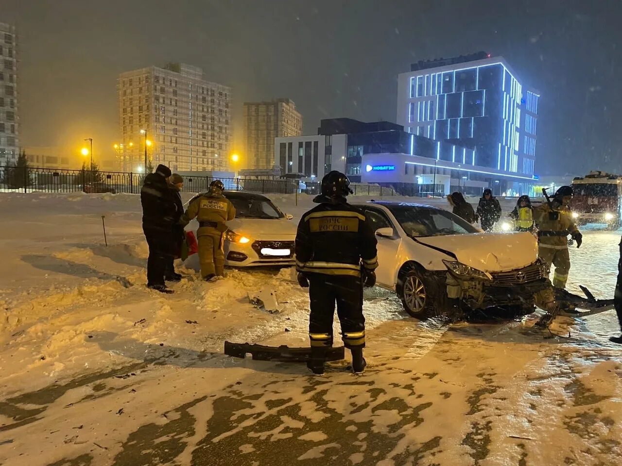 Авария новый Уренгой вчера. Происшествия в новом Уренгое. ДТП новый Уренгой вчера. Время новый уренгой сегодня