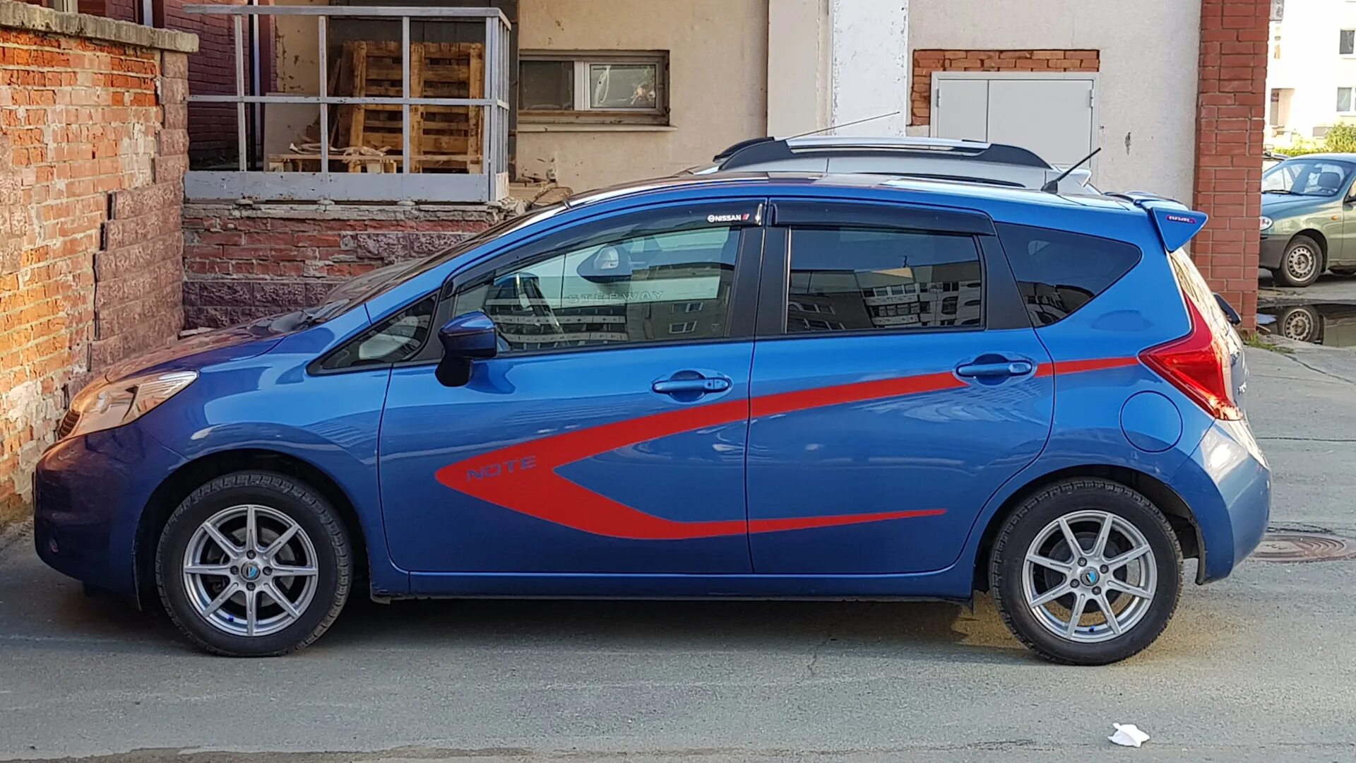 Nissan Note 2g. Nissan Note 2021. Ниссан ноут синий. Ниссан нот 2015 синий.