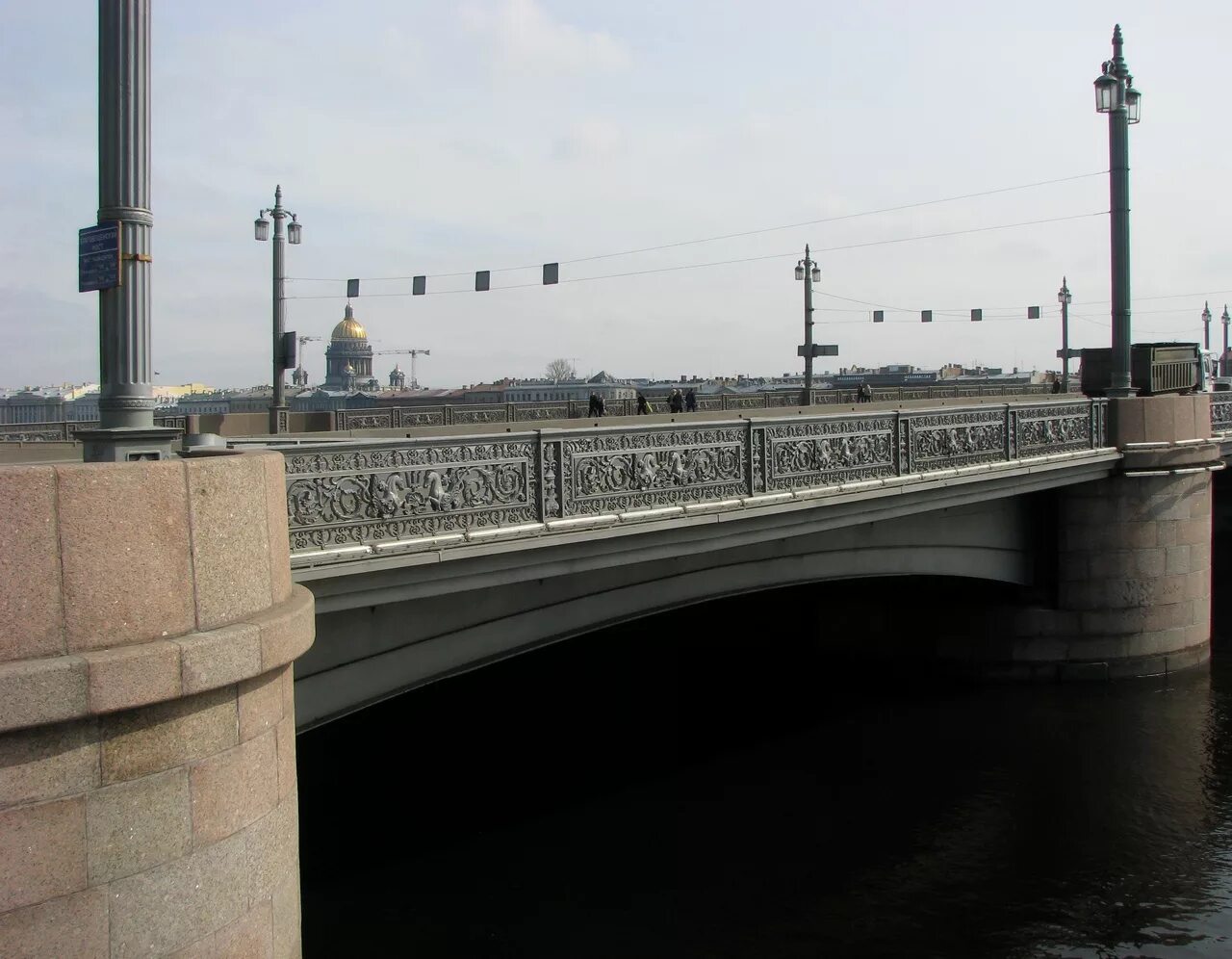 Шмидта мост спб. Шмидта мост спб. Мост шмидта в санкт петербурге. Благовещенский (лейтенанта шмидта) мост. Мосты спб благовещенский мост.