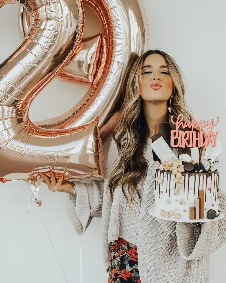 22nd birthday shoot Birthday photoshoot, Birthday photography, 21st birthday pho