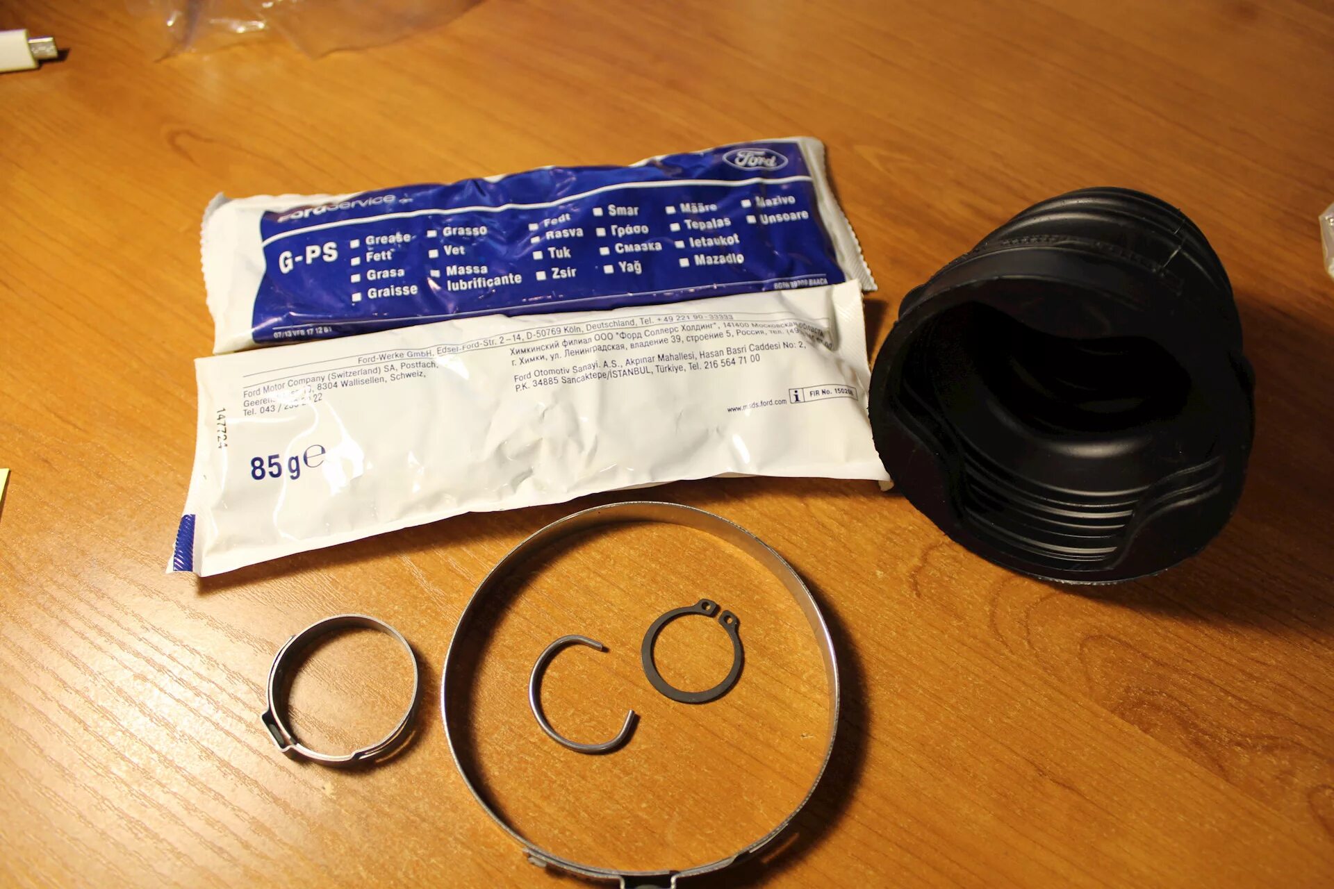 Матрицы металлические с фиксирующим устройством для моляров. Матрицы для резцов. 32. Внутренний пыльник шруса форд фокус 2 1. Пыльник шруса ford 1 552 974.