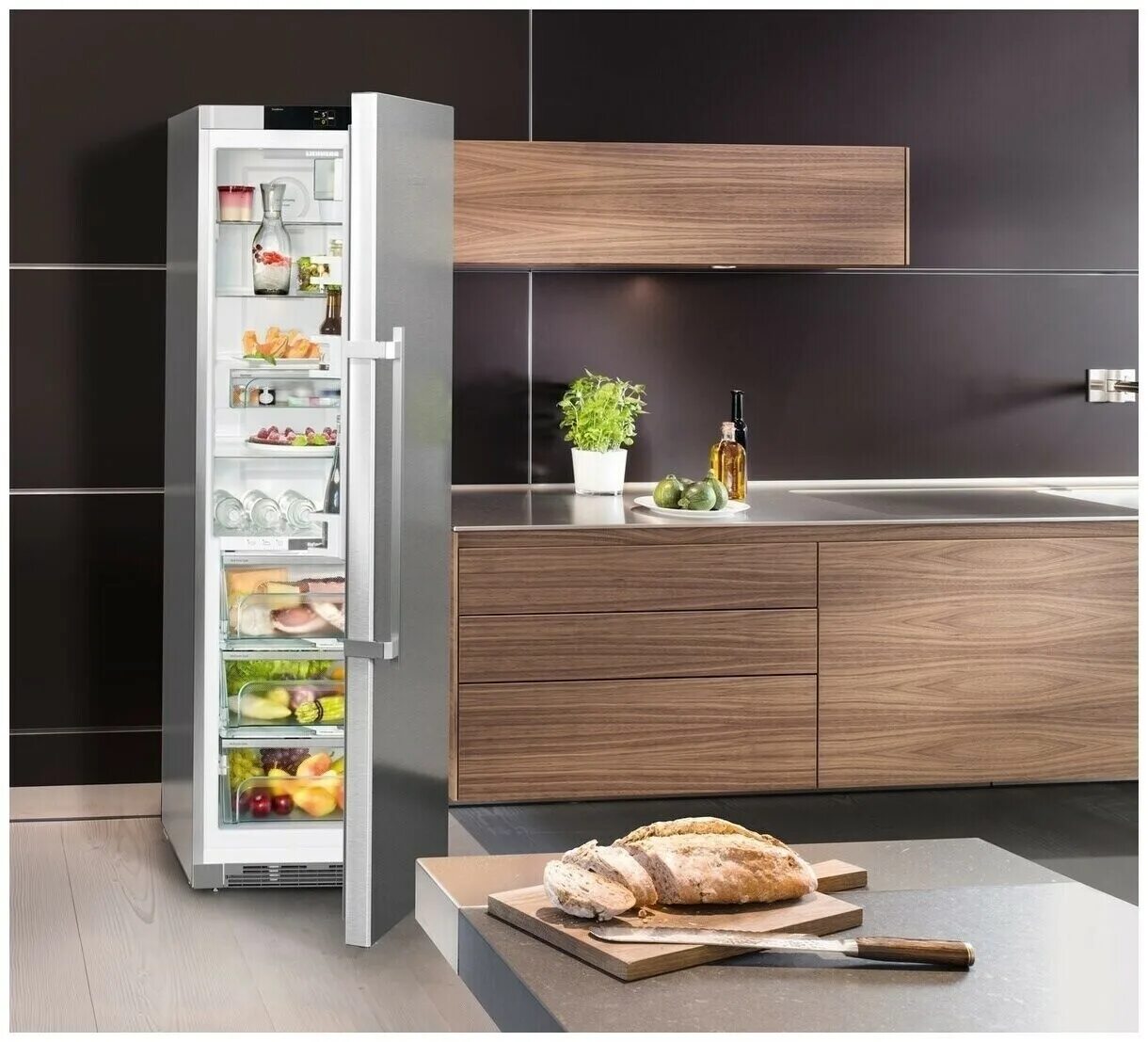 Сколько стоит холодильник liebherr. Холодильник Liebherr KBBS 4350. Liebherr Premium BIOFRESH. Холодильник Liebherr kbies4370. Холодильник Liebherr Premium BIOFRESH.