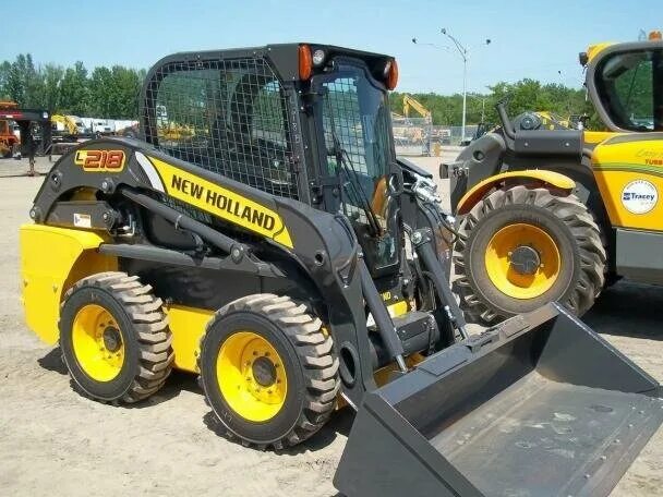 Holland l218. New holland l218. нев холланд л 218. new holland l325. стекло двери new holland l218.