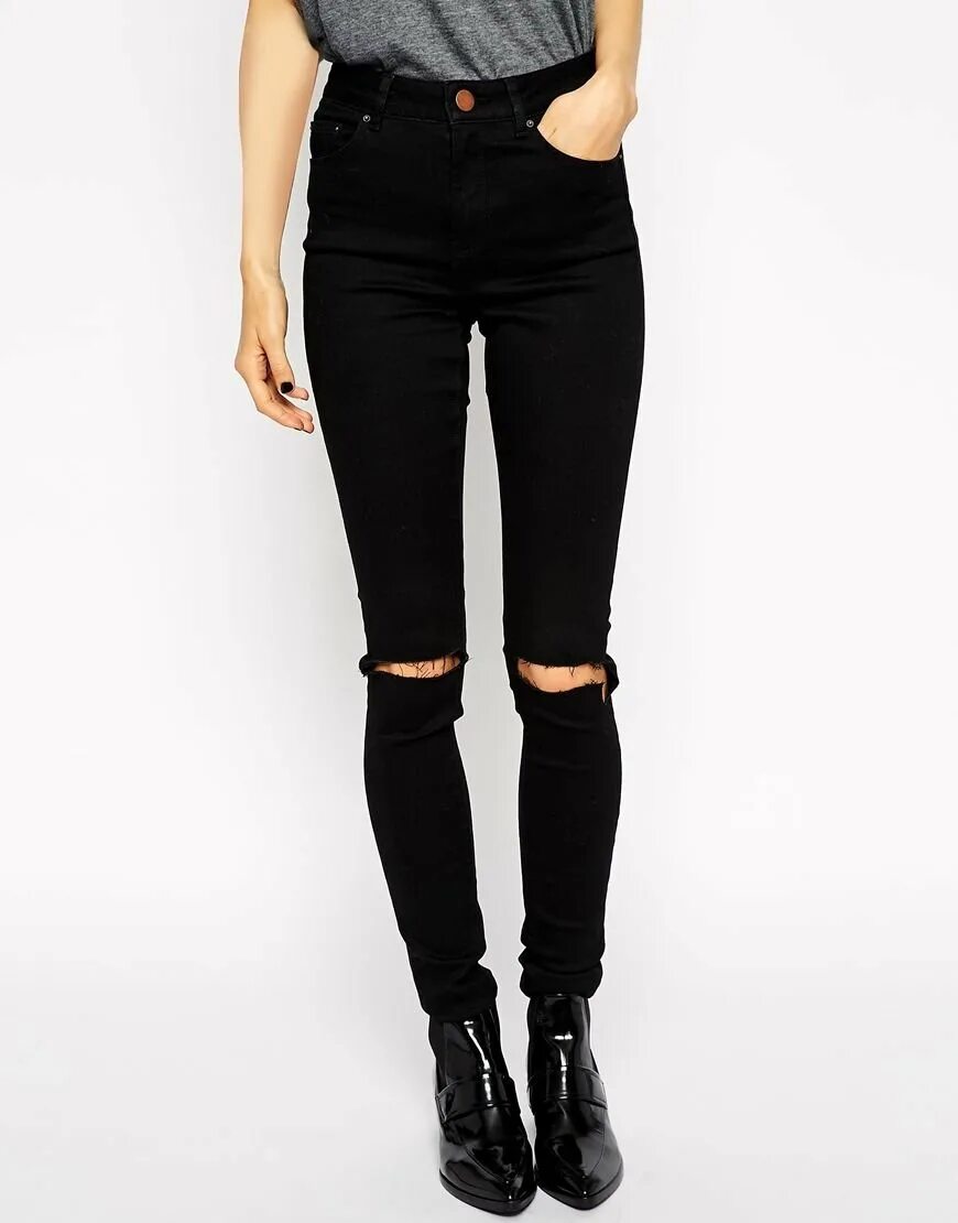 Лучшие черные джинсы. Чёрные джинсы женские. Черные рваные джинсы. Черные рваные джинсы женские. Джинсы с порванными коленями.