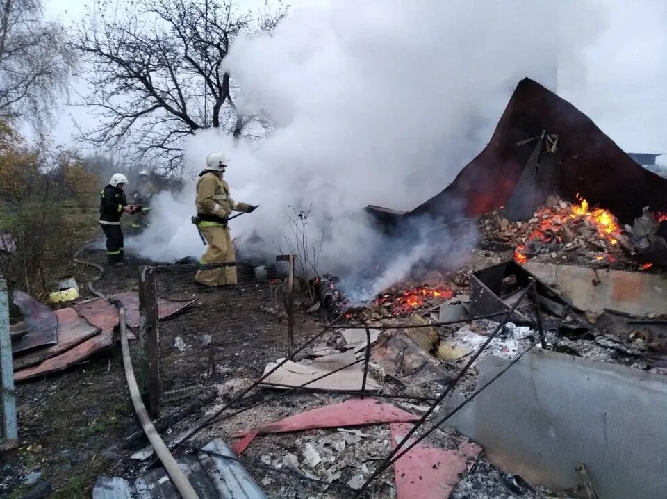 Обстрелы брянской области на сегодня последние новости. Севск пожар. Пожар в Воскресеновке. Происшествия Севский район.