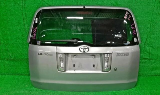 Купить заднюю дверь 5. Toyota succeed ncp51. Toyota Probox 2005 дверь багажника. 5 Дверь Тойота Саксид. Задняя крышка багажника Toyota XB NCP 31.