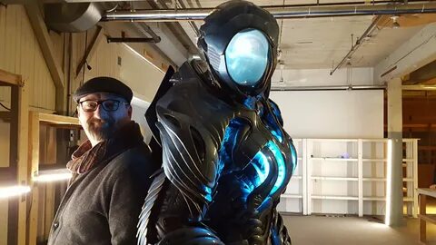 Lost in space robot costume