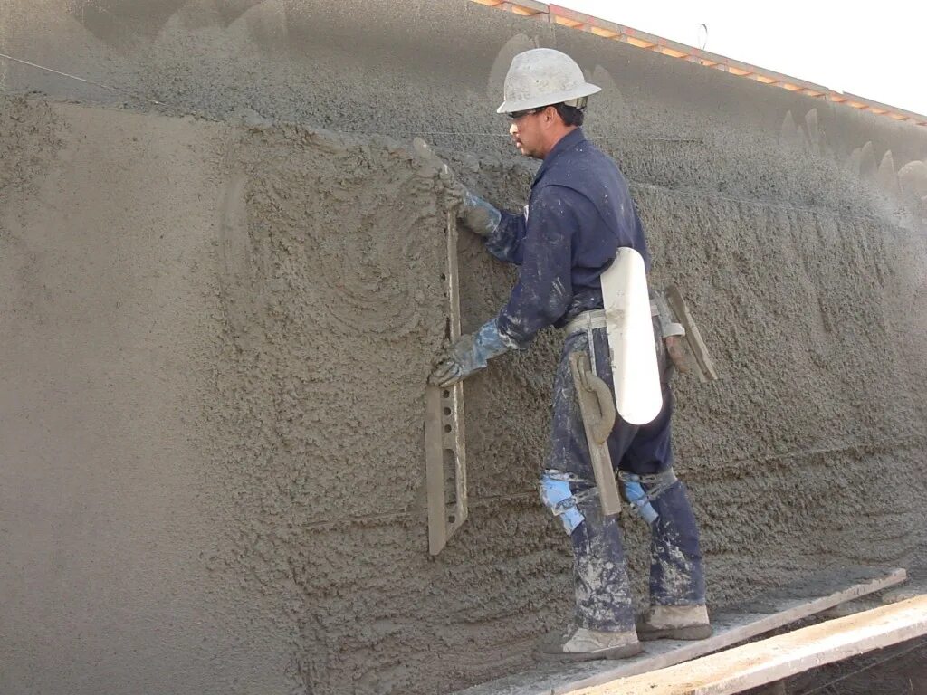 Глинобитные штукатурка цементная раствор. Цементно-Песчаная штукатурка для наружных. Технология оштукатуривания стен цементно-песчаным раствором. Стены отштукатурены цементно известковым раствором.. Раствор готовый отделочный известковый