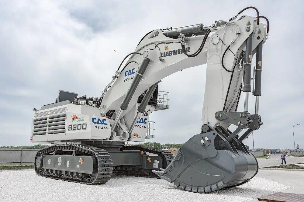 Экскаватор либхер. Экскаватор либхер 9200. liebherr r9200. экскаватор либхерр r-9200. liebherr r9100.