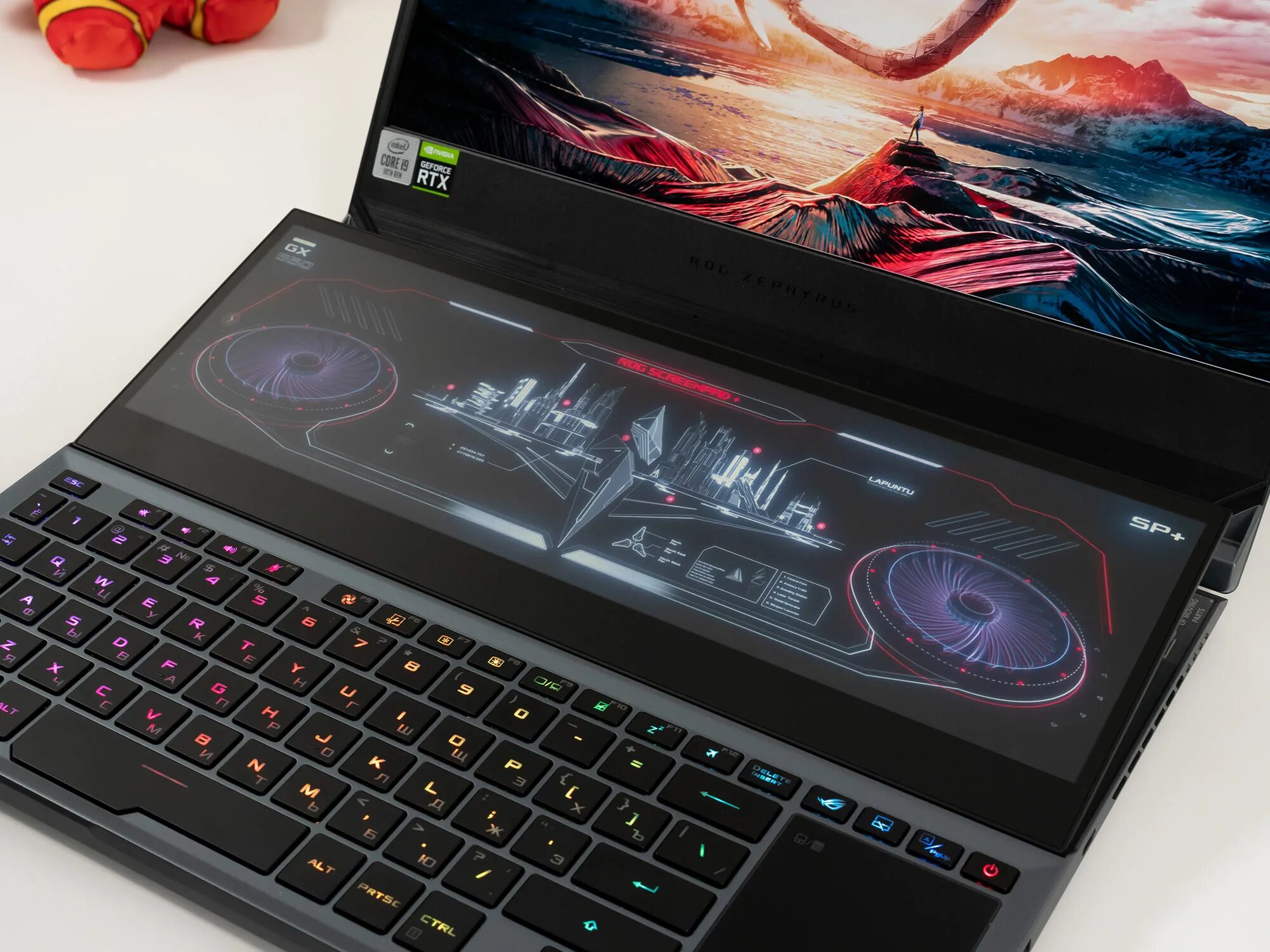 Ноутбук asus rog zephyrus duo 16. ASUS ROG Zephyrus. Ноутбук с 2 экранами ASUS. ASUS ноут с двумя экранами. Ноутбук ASUS ROG Zephyrus Duo 15.