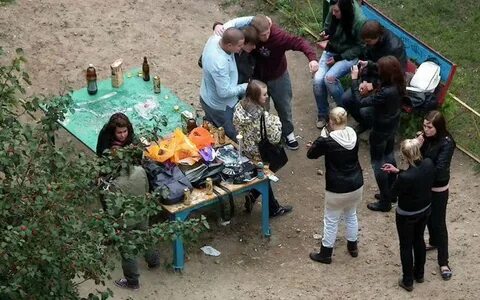 Дети шумят под окнами