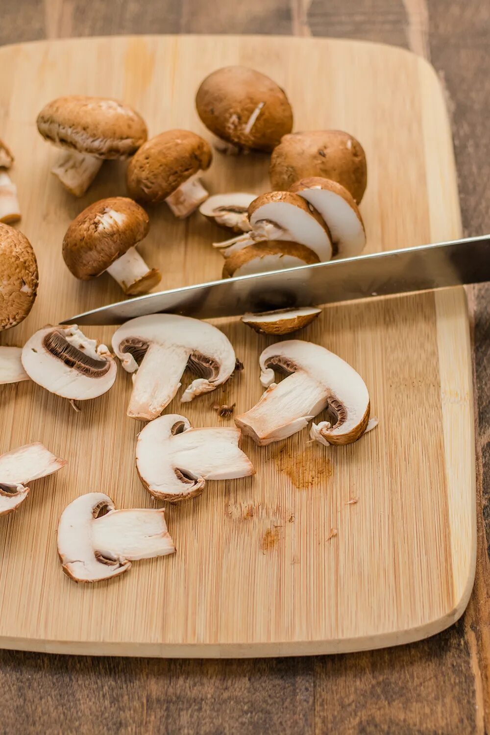 Сколько варить грибы перед. Блюда с белыми грибами. Лучшие грибы для жарки. Грибы шампиньон Портобелло съедобные. Запеченные грибы.
