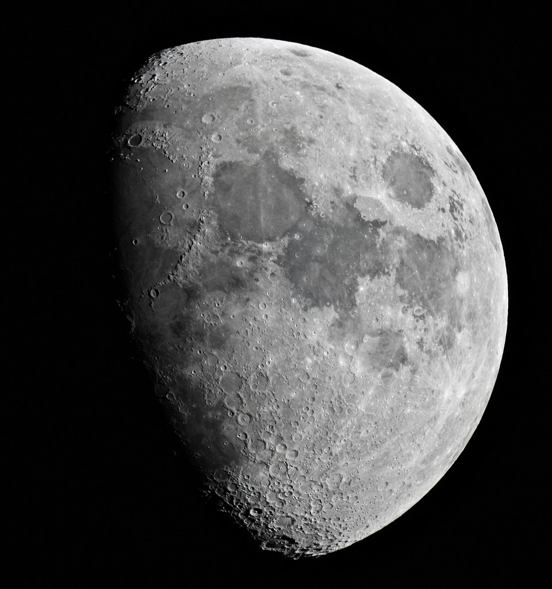 Waxing gibbous. Растущая луна. waxing gibbous moon. waxing moon.