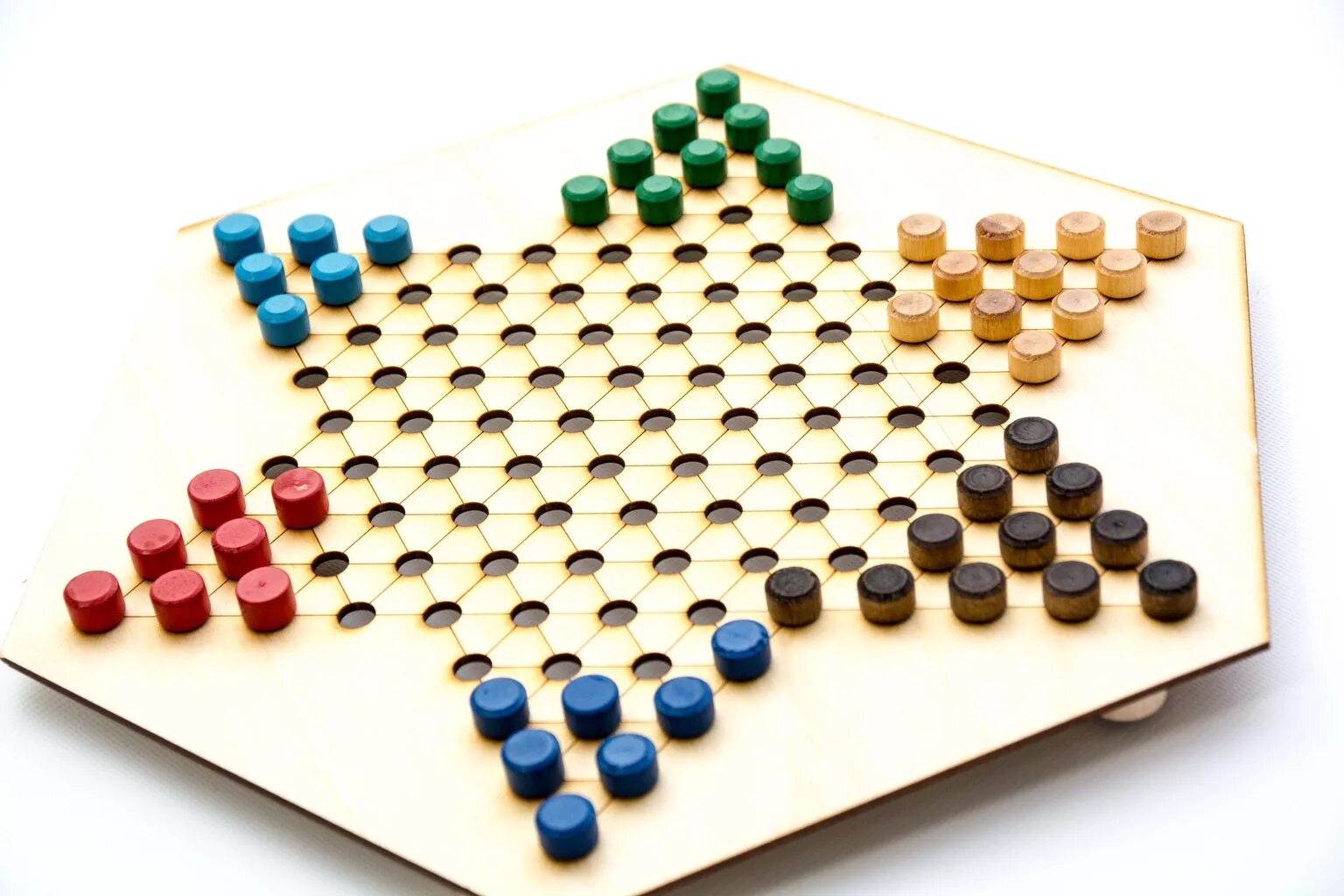 Китайские шашки чжоу. Настольная игра уголки. Игра уголки купить. Настольная игра уголки. Уголок настольных игр.