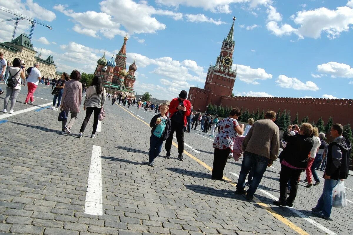 Пешеходная экскурсия. Экскурсия по красной площади для детей. Красная площадь 148x210. Красная площадь экскурсия. Пешеходная экскурсия.