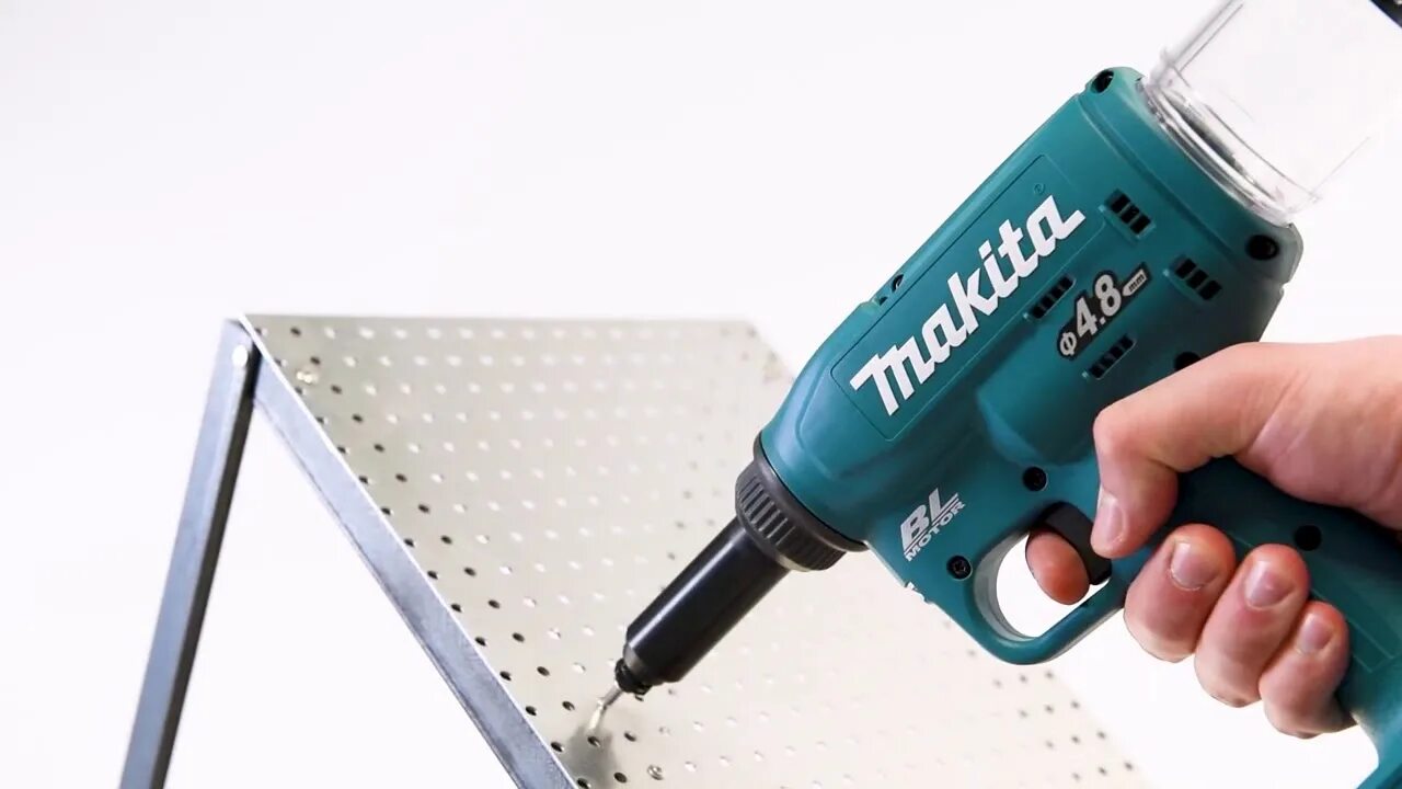 Заклепочник Makita drv150z 198589. Заклепочник аккумуляторный Makita drv150z. Аккумуляторный резьбовой заклепочник Макита. Макита клепальник ДРВ 150.