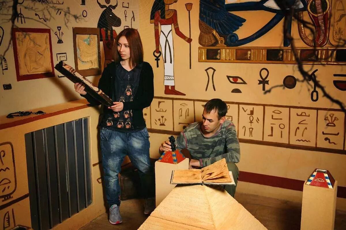 Квест мавзолей. Гробница фараона квест сочи. Квест гробница фараон междуреченск. Гробница фараона квест екатеринбург. Квест пуаро гробница фараона.