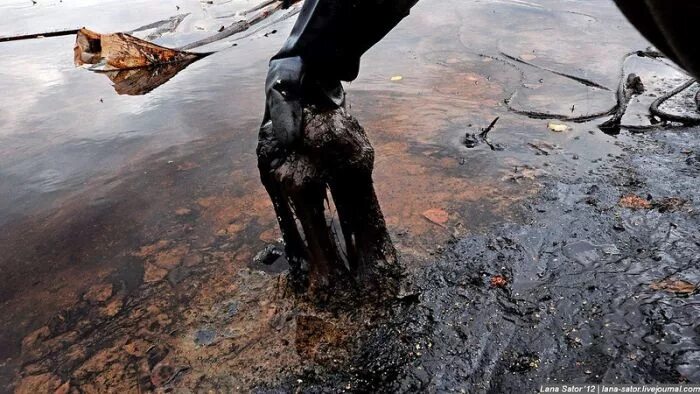 Самые грязные области. Черная дыра Дзержинск. Дзержинск загрязнение черная дыра озеро. Дзержинск загрязнение озеро. Озеро черная дыра Россия.