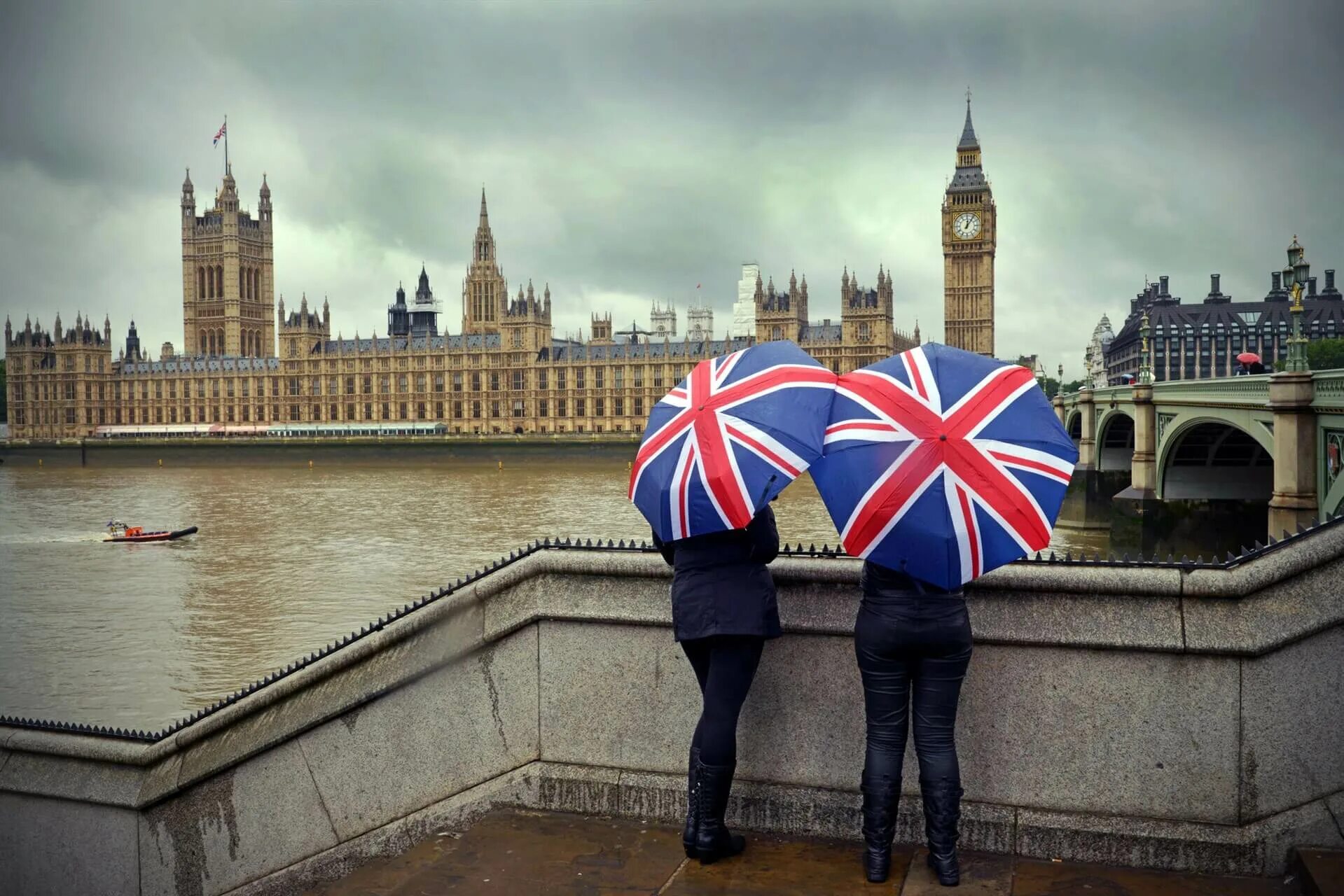 Двое в лондоне. Грейт Британ. Великобритания на великобританском. Лондон столица Великобритании. Климат Великобритании.