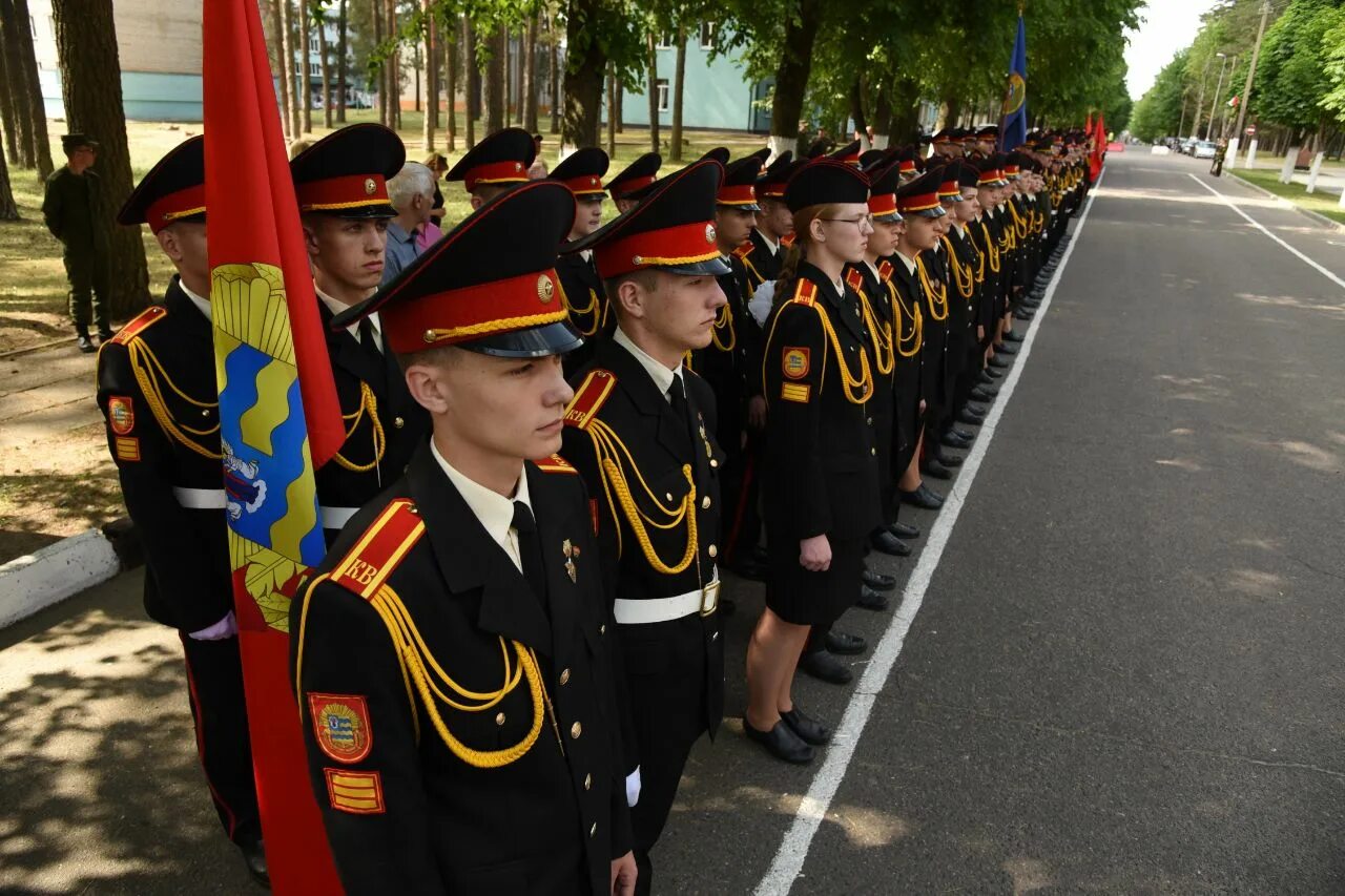 Готов родине служить. Кадетское училище. Кадетский класс. Кадетский корпус 10 класс. Военно патриотический лагерь.