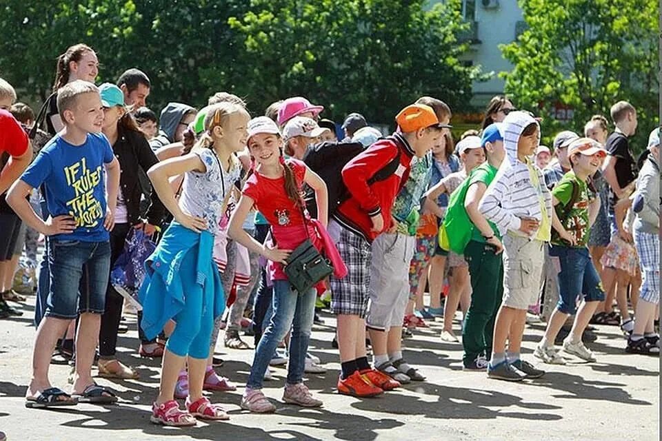 Массовые праздники для детей. Массовые мероприятия для детей. Массовые мероприятия детей. Танцевальный флешмоб. Массовые мероприятия детей.