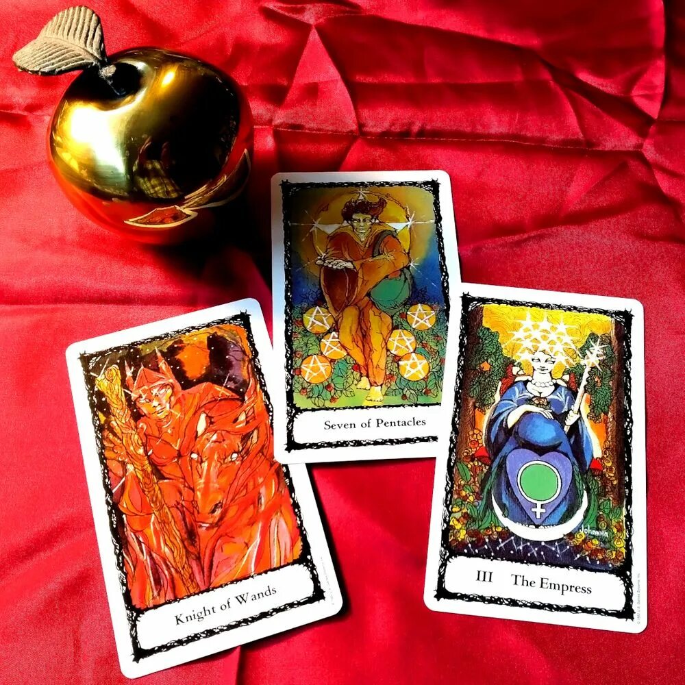 Nigel jackson tarot. Розовое таро. Розовые карты таро. Таро боли. Розовые карты таро.