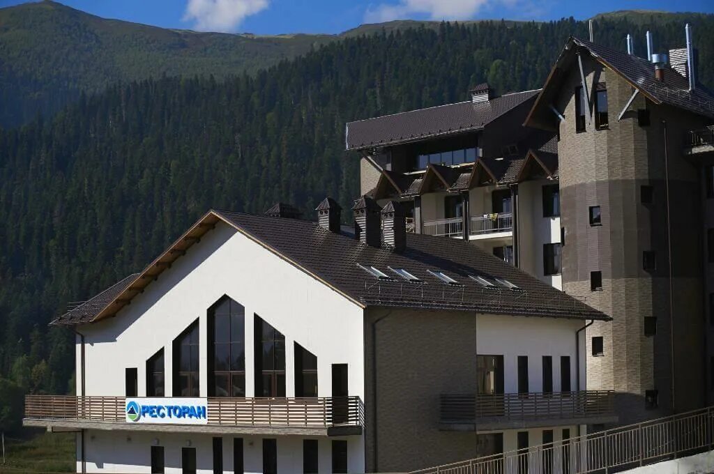 Отель романтик 2 архыз. Allure lodge архыз отель. Архыз романтик гостиницы. Allure lodge архыз отель. Поселок романтика архыз.