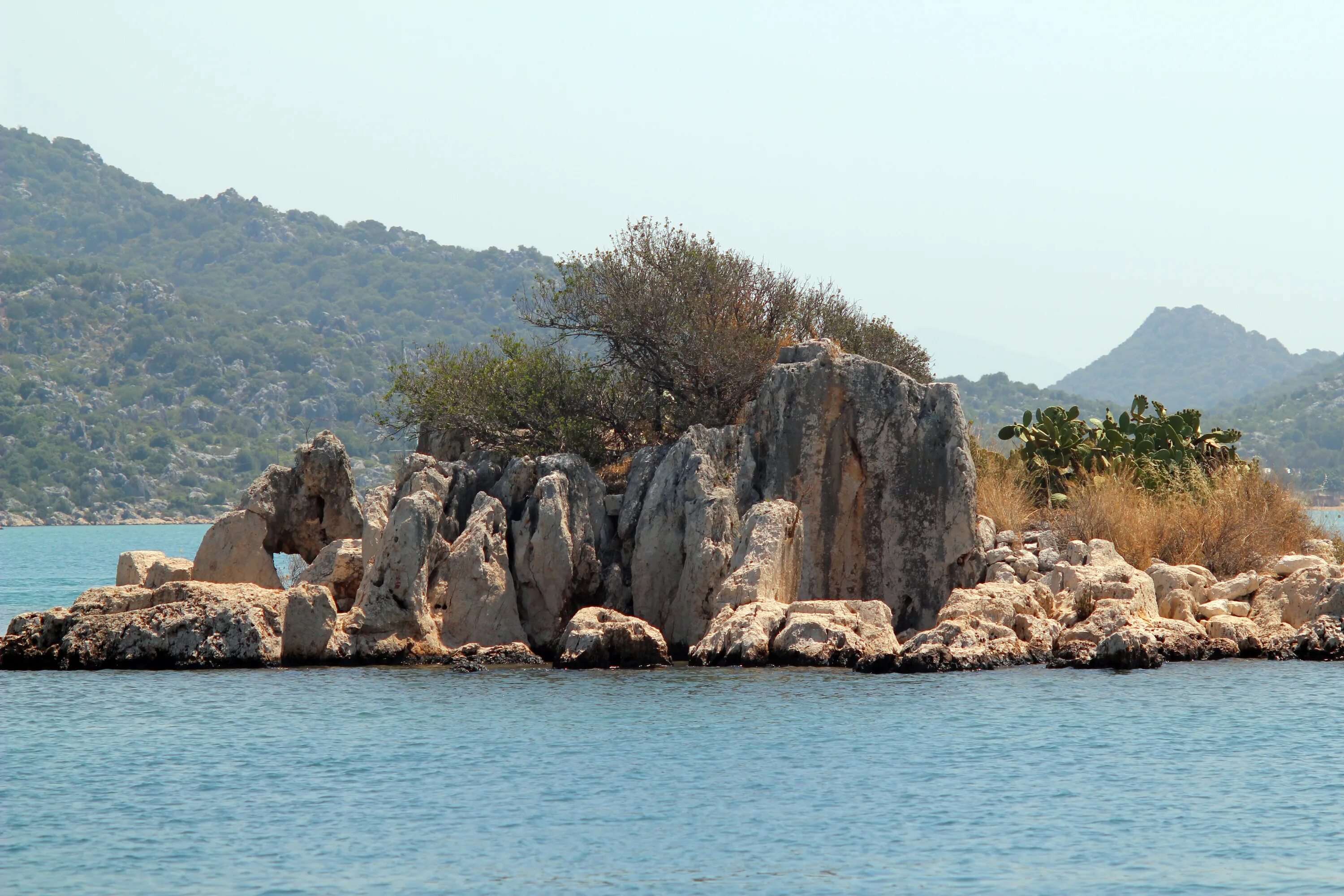 Ancient island. Остров горе. Заповедник в Турции Олимпос. Коричневые остров. Турция природа Старая.