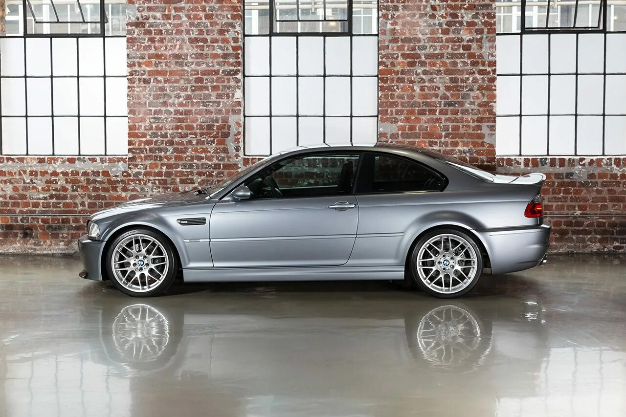 Е46 характеристики. BMW m3 e46 CSL. M3 e46 CSL. BMW e46 CSL. Е46 m3 CSL.