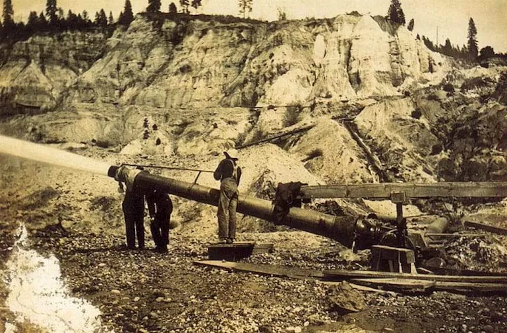 Работы в уральских рудниках фото из архивов Russia had its own savage GOLD RUSH before America Russia Beyond